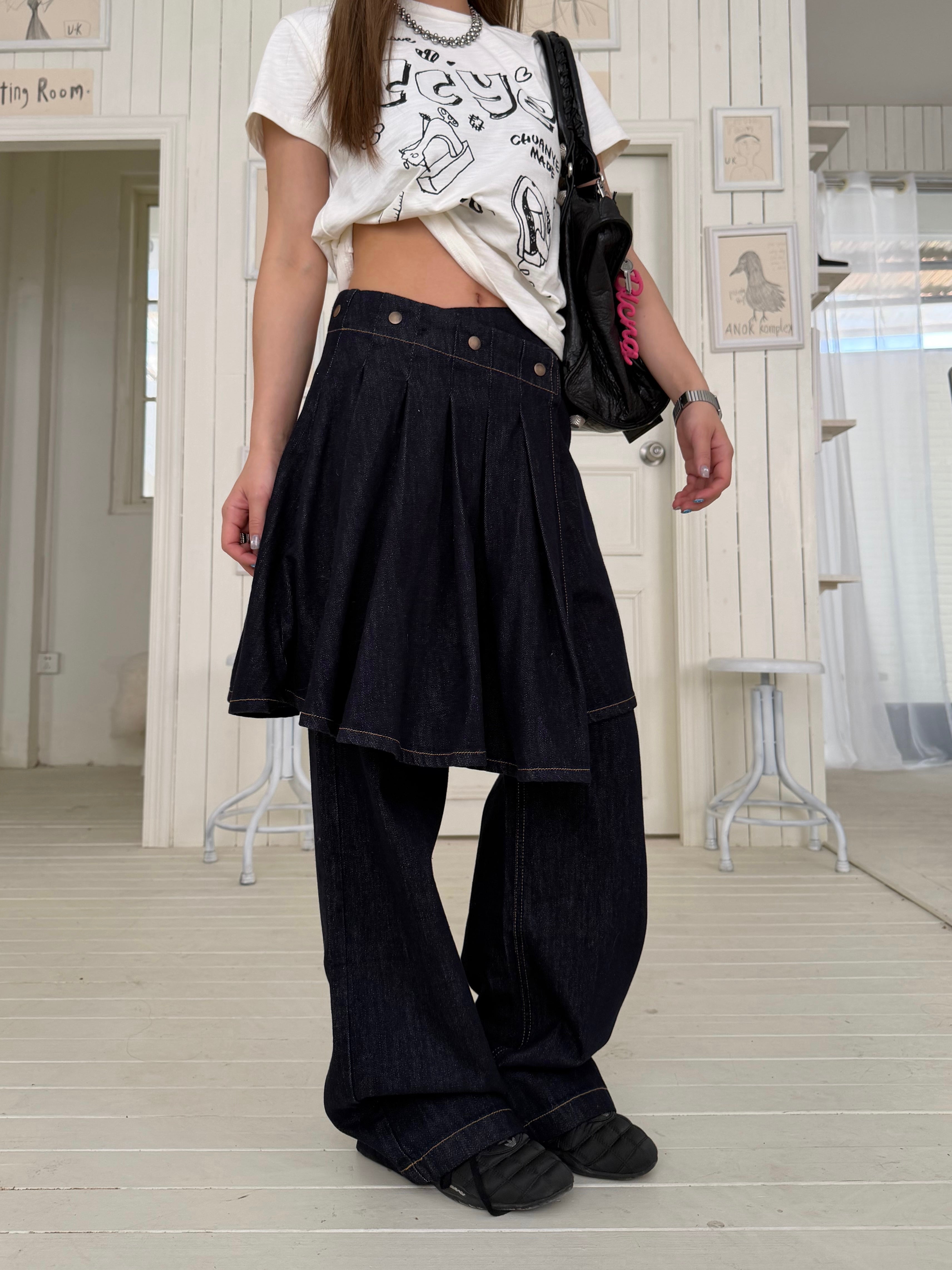 CCYE STRAIGHT LEG DENIM CONTRAST STITCH JEANS