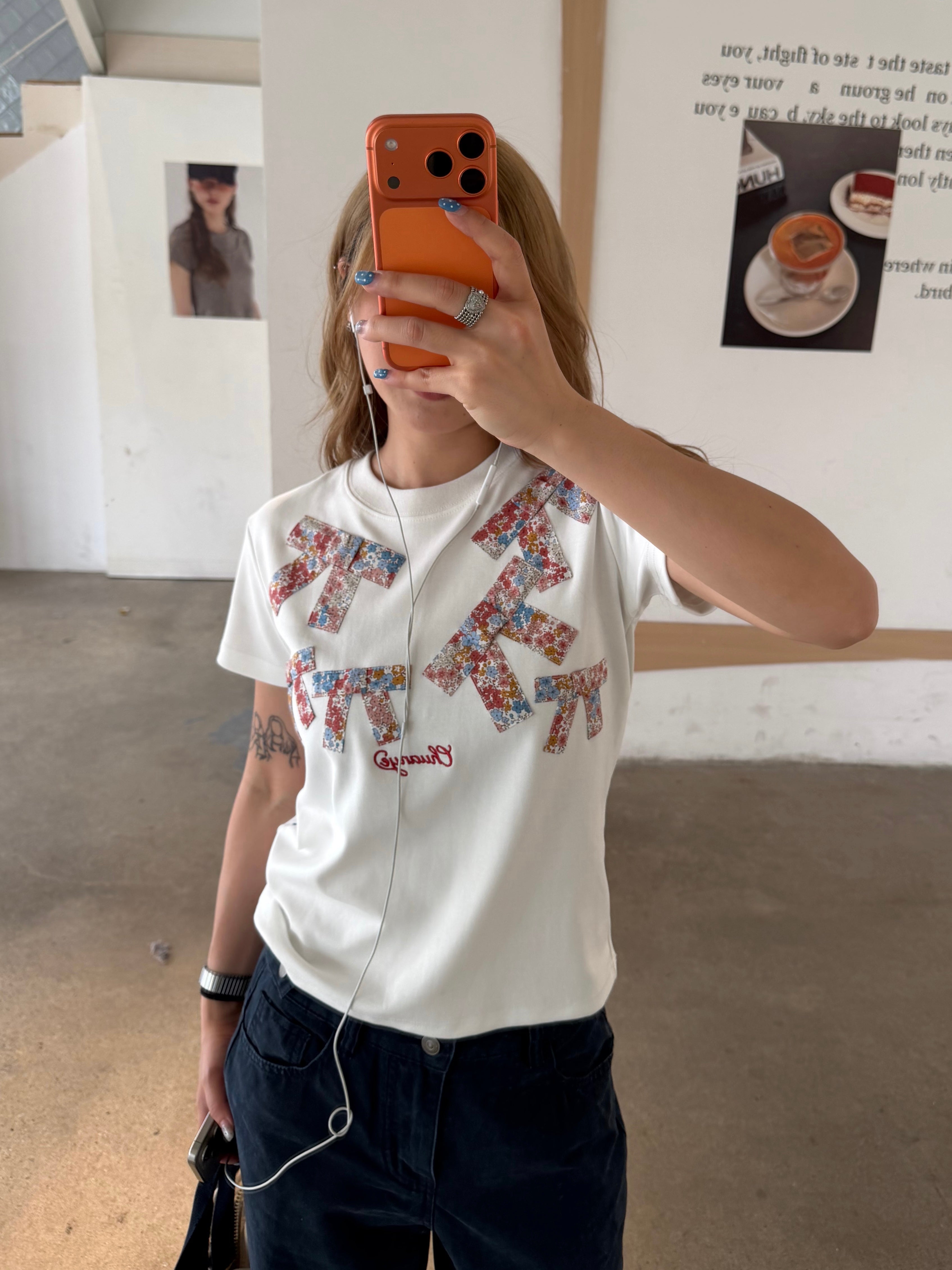 CCYE ORIGINAL DESIGN APPLIQUÉ BOW SHORT SLEEVE TOP