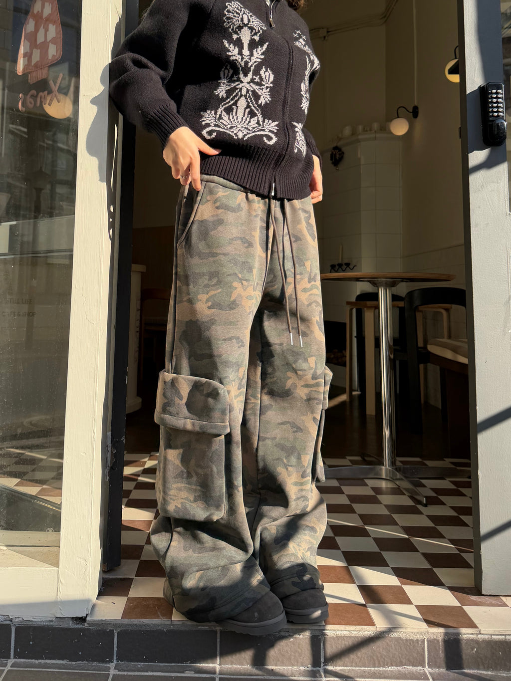 CCYE FLEECE-LINED STRAIGHT CAMO SWEATPANTS