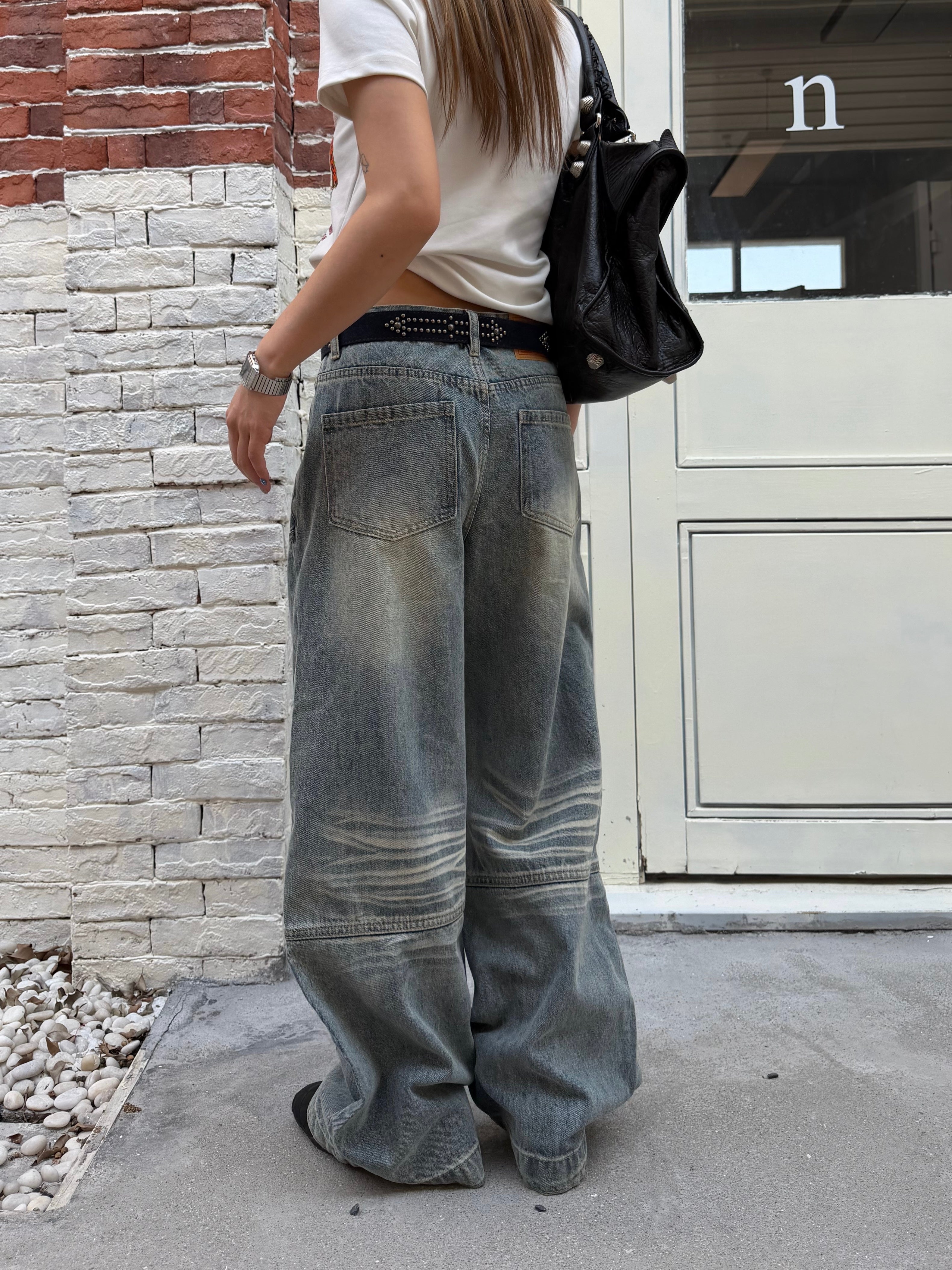 CCYE STRAIGHT LEG RELAXED FIT WASHED JEANS, AMERICAN STYLE PATCHWORK & APPLIQUÉ DESIGN