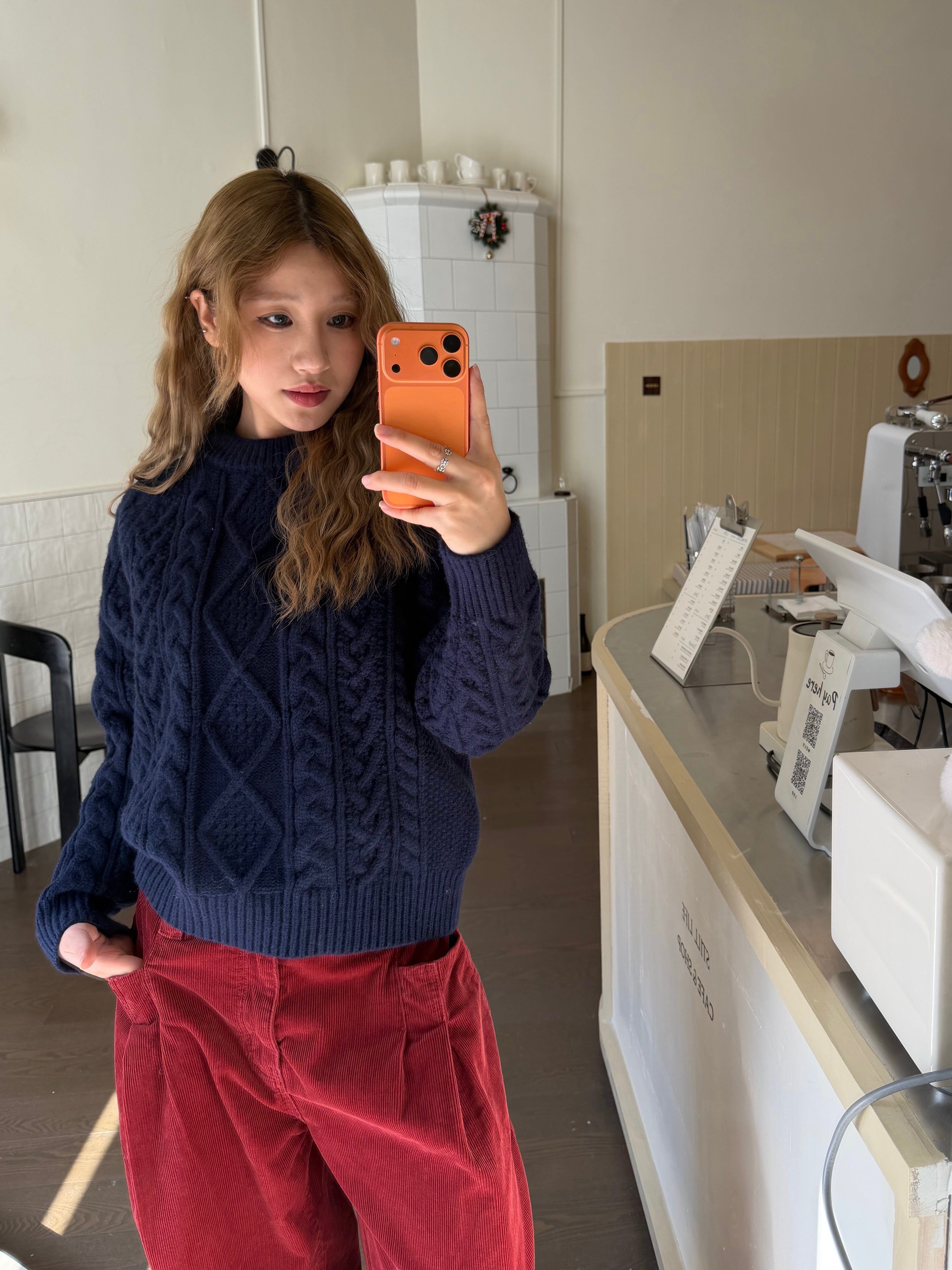 CCYE CABLE KNIT CREW NECK SWEATER