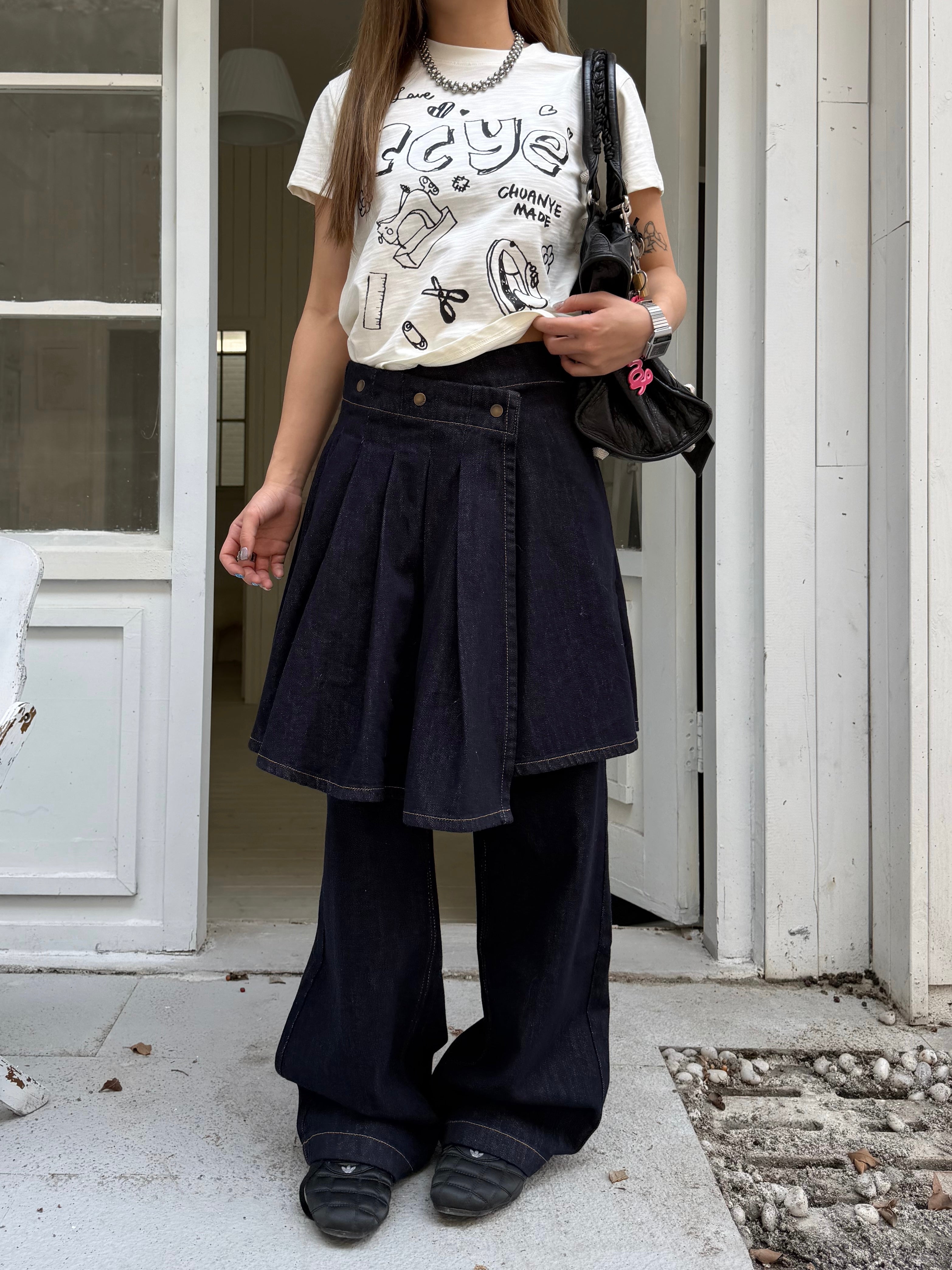 CCYE STRAIGHT LEG DENIM CONTRAST STITCH JEANS