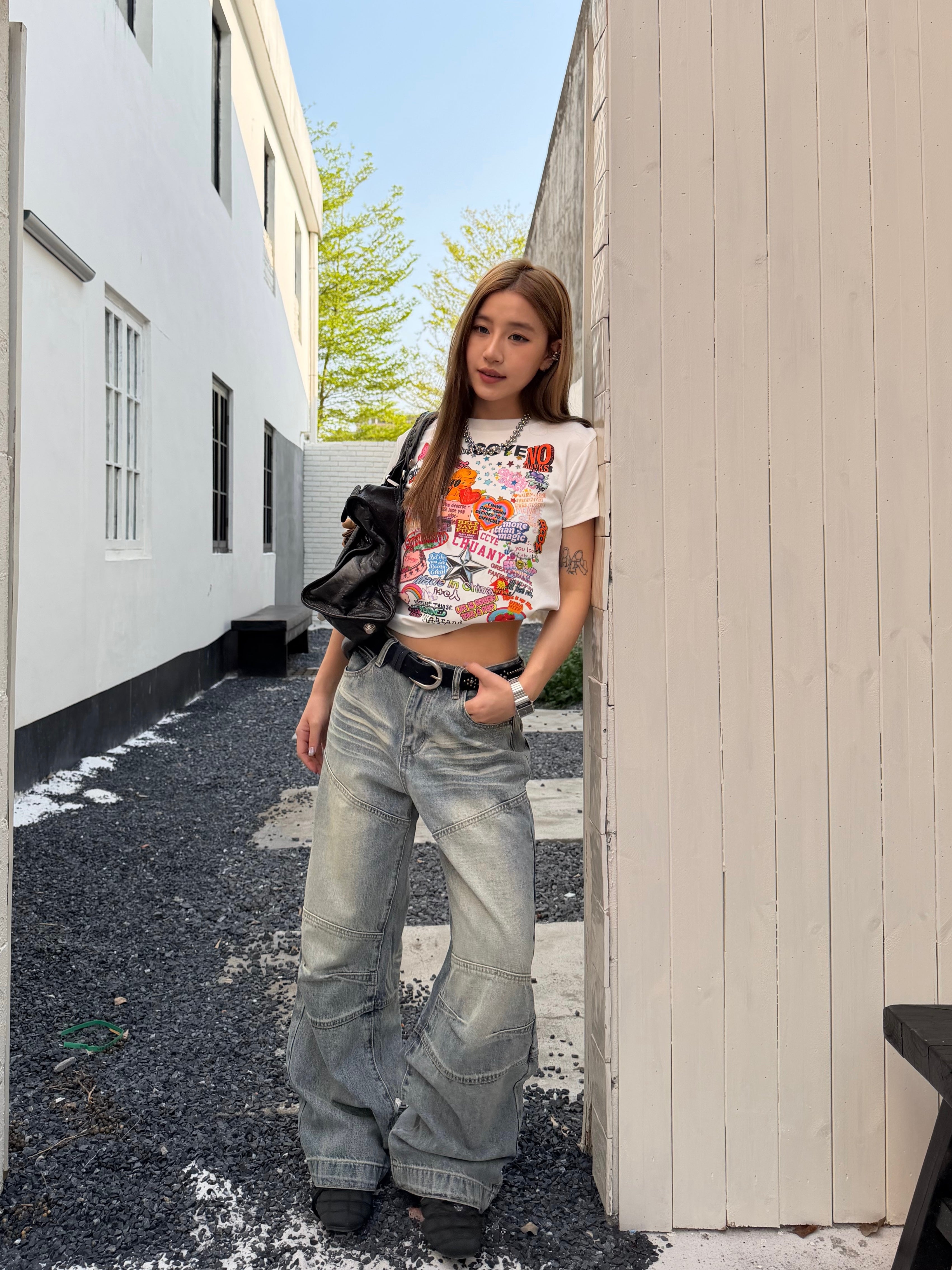 CCYE STRAIGHT LEG RELAXED FIT WASHED JEANS, AMERICAN STYLE PATCHWORK & APPLIQUÉ DESIGN