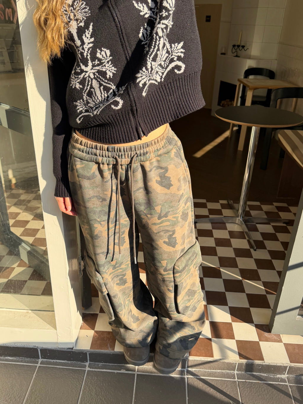 CCYE FLEECE-LINED STRAIGHT CAMO SWEATPANTS