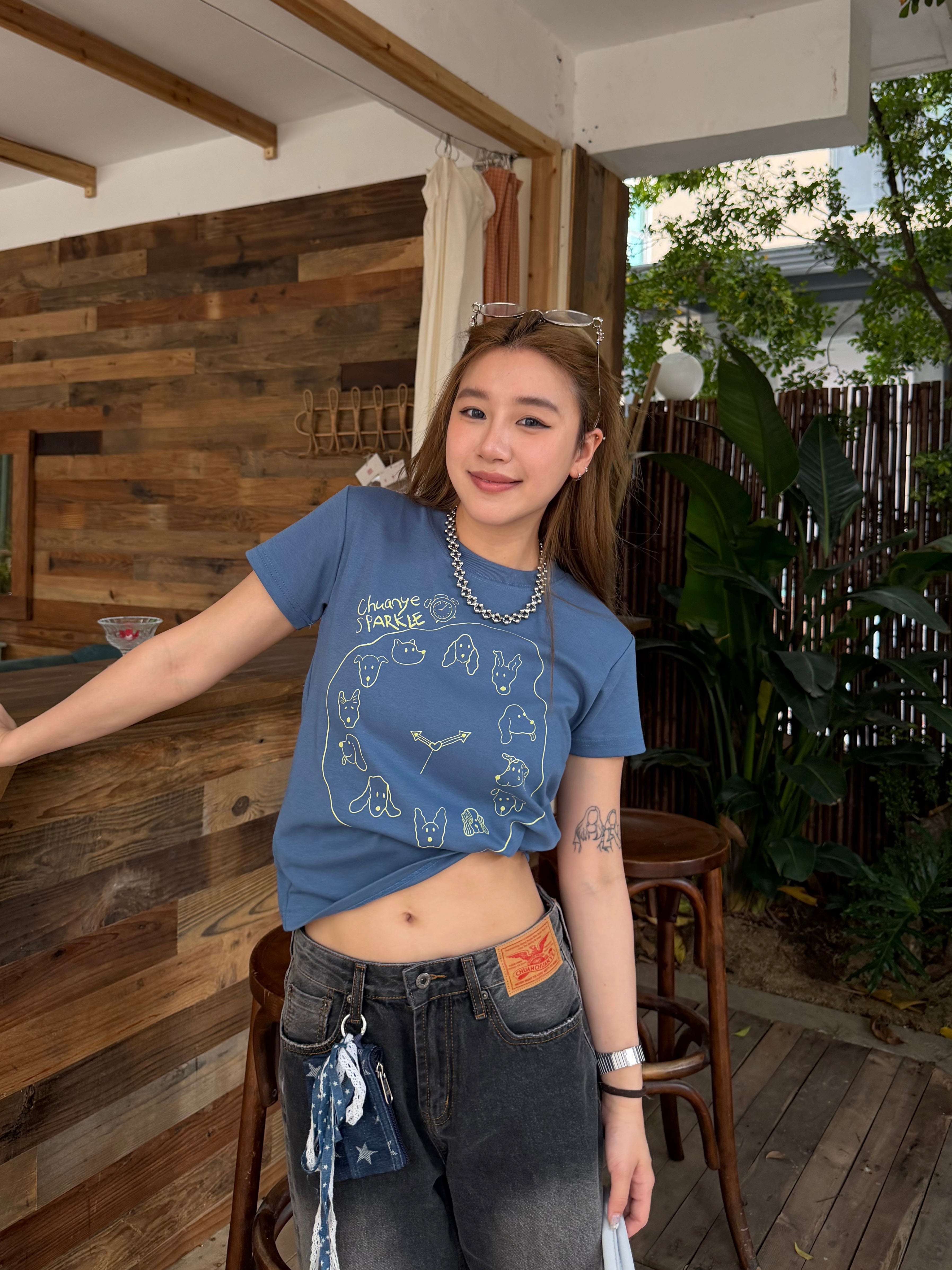 CCYE ORIGINAL REGULAR SHOULDER SHORT SLEEVE T-SHIRT WITH SIMPLE DOG & CLOCK PRINT